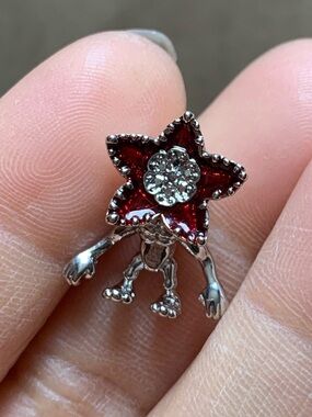 NWOT Stranger Things Demogorgon Charm Sterling Silver 925